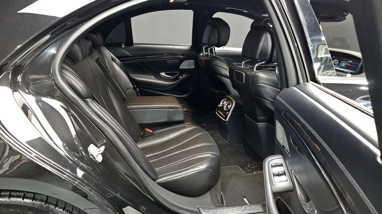 Mercedes-Benz S 350 2018* FACELIFT* BURMASTER* HEAD-UP* ОБДУХ* КРАЙНА , снимка 15 - Автомобили и джипове - 54168659