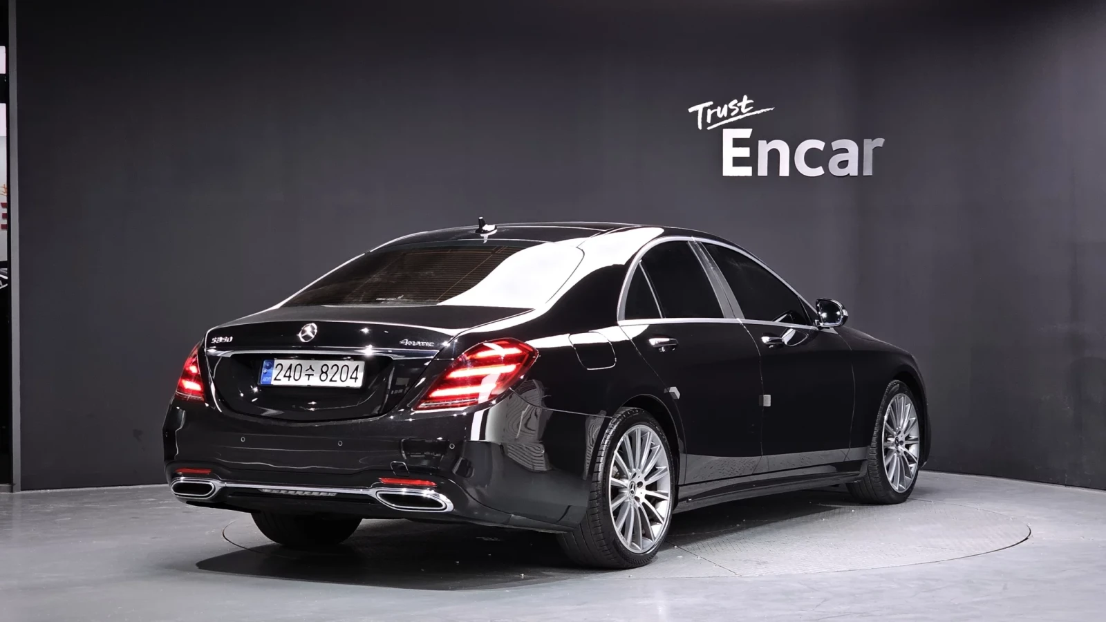 Mercedes-Benz S 350 2018* FACELIFT* BURMASTER* HEAD-UP* ОБДУХ* КРАЙНА , снимка 4 - Автомобили и джипове - 54168659