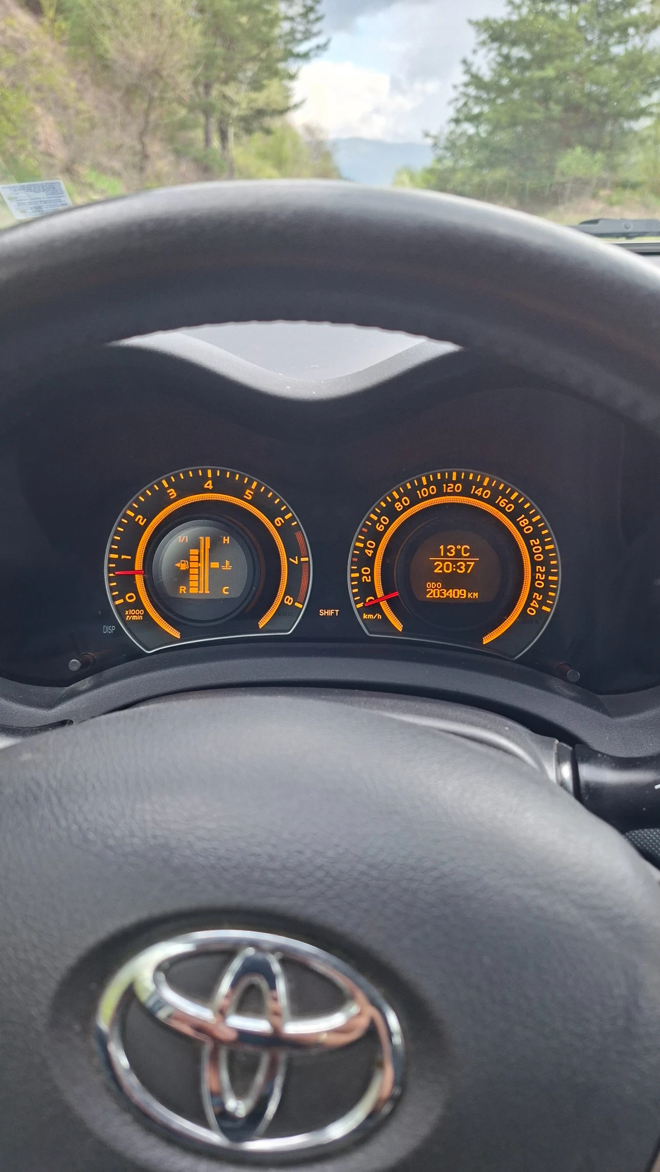 Toyota Auris, снимка 8 - Автомобили и джипове - 54316320