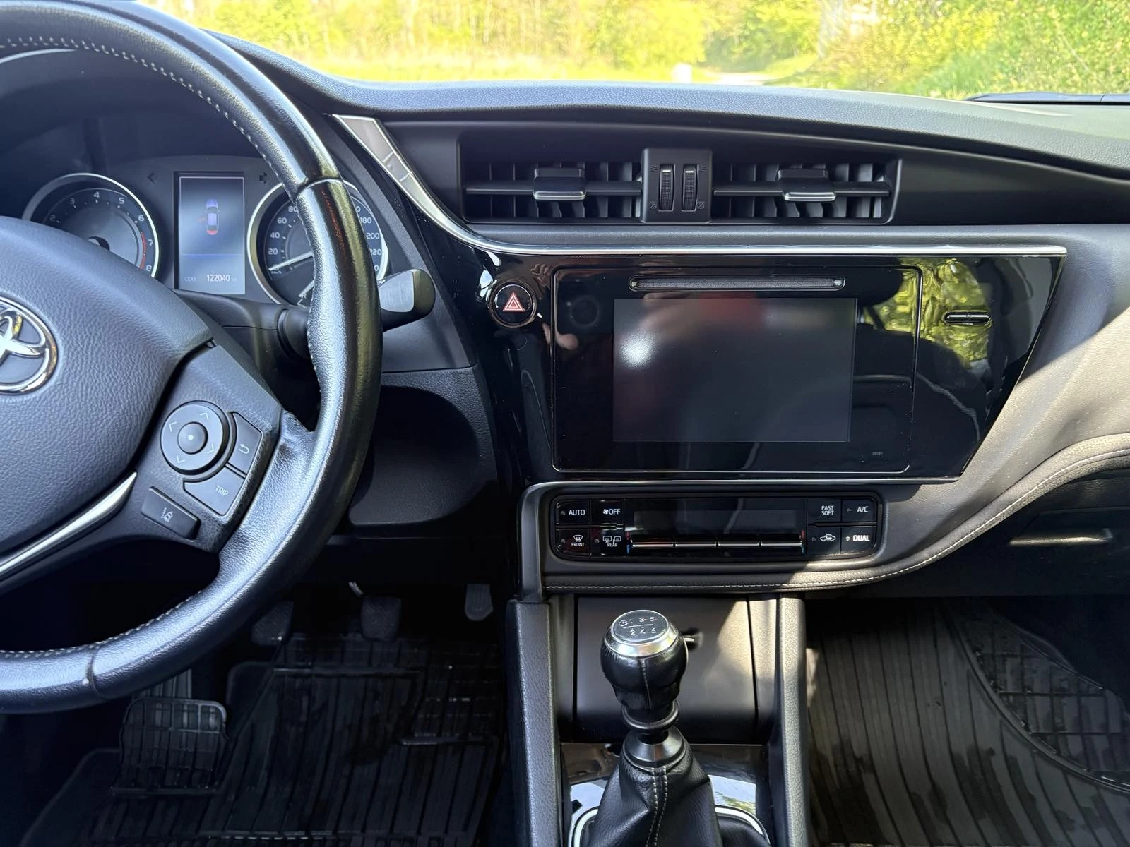 Toyota Corolla, снимка 10 - Автомобили и джипове - 54360219