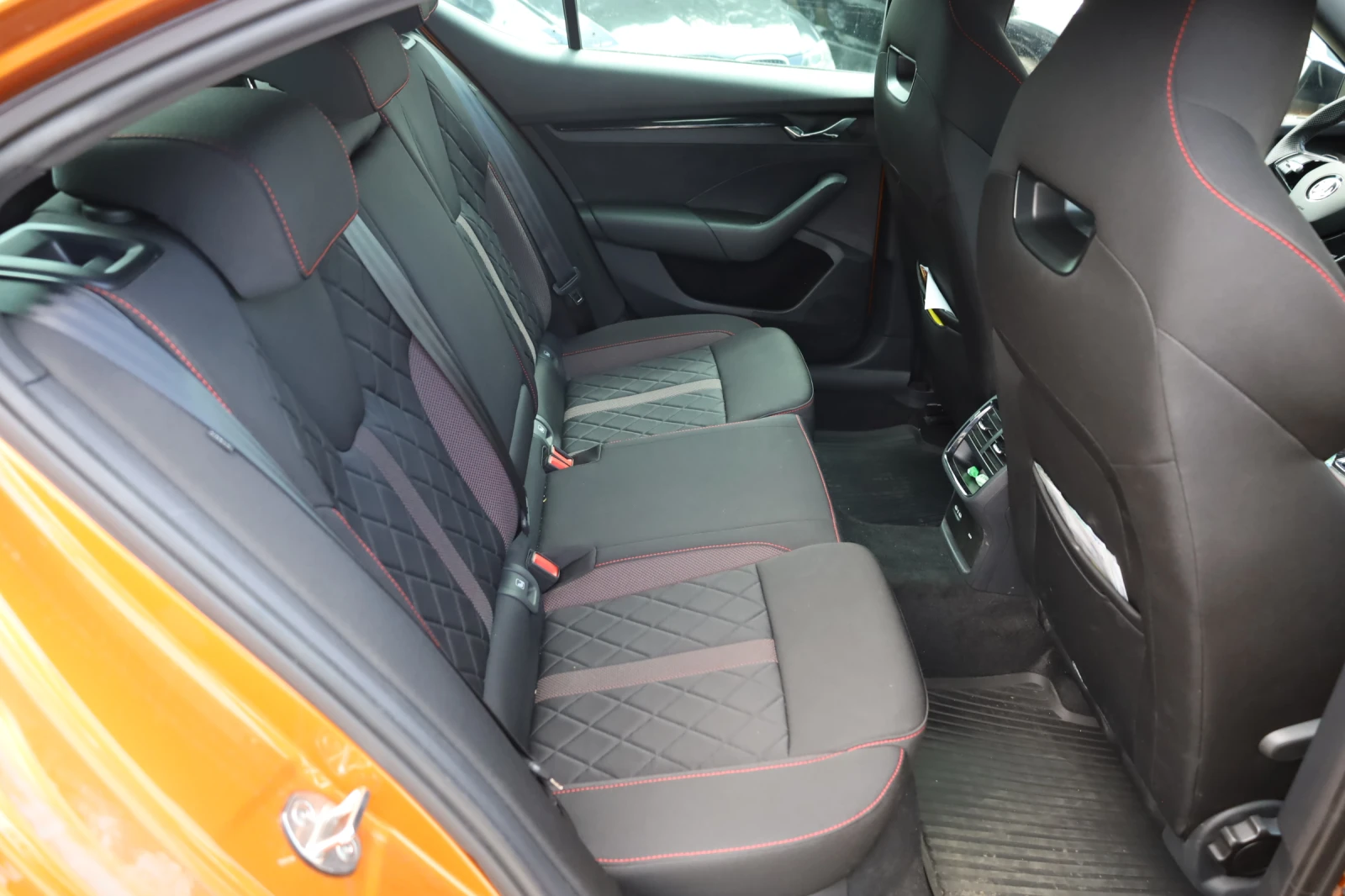 Skoda Octavia Octavia RS, снимка 12 - Автомобили и джипове - 54621972