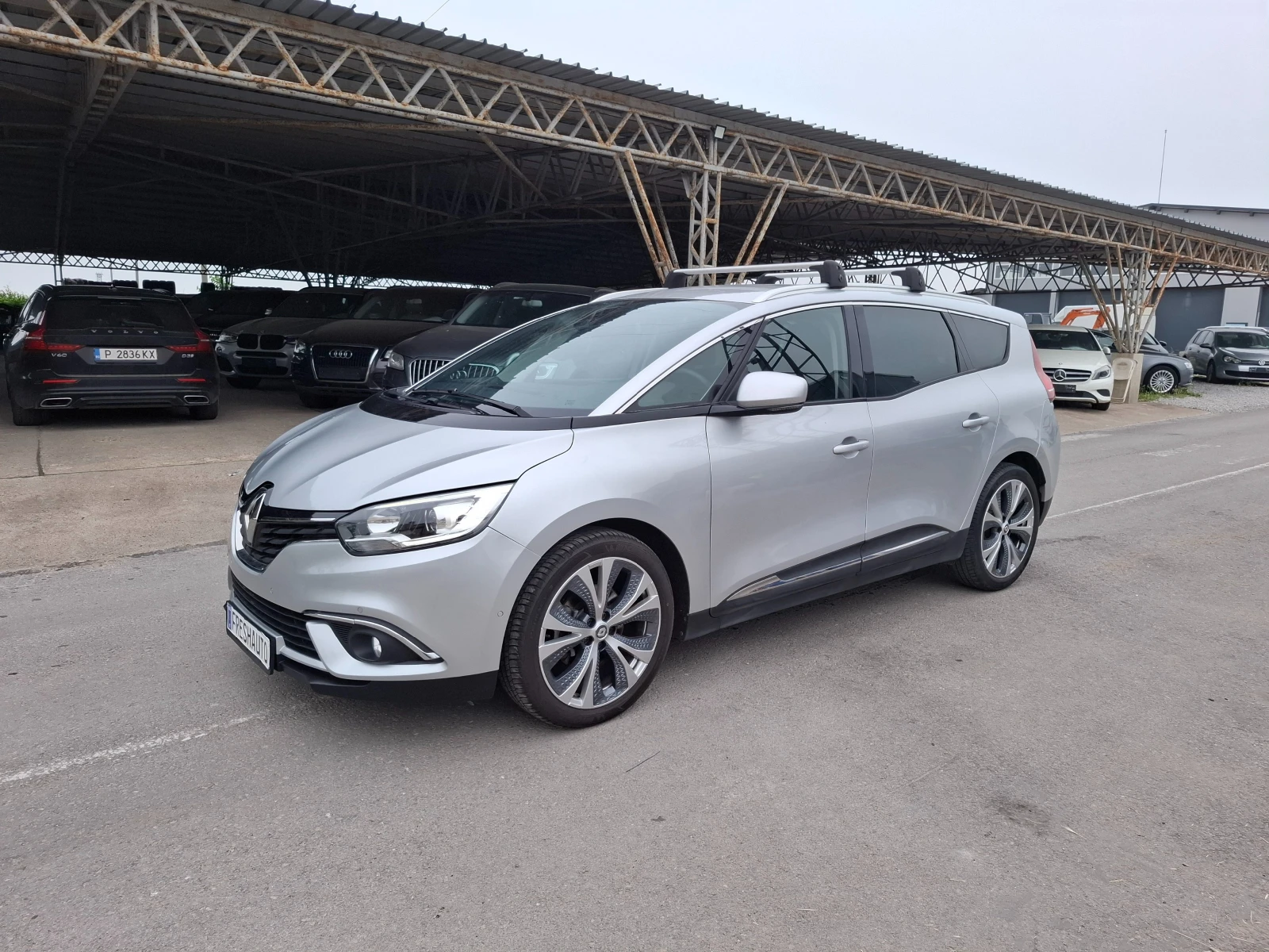 Renault Grand scenic 1.6Navi Камера 7мест., снимка 2 - Автомобили и джипове - 54773123