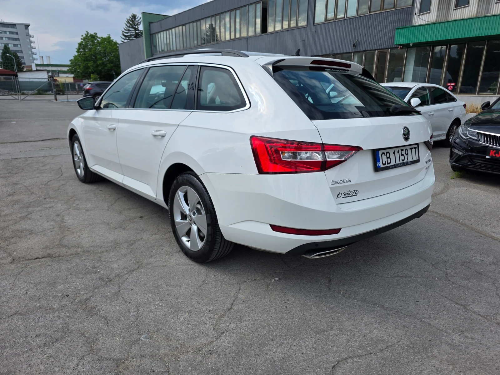 Skoda Superb 2.0 TSI 280к.с 4х4 EURO 6, снимка 6 - Автомобили и джипове - 54804117