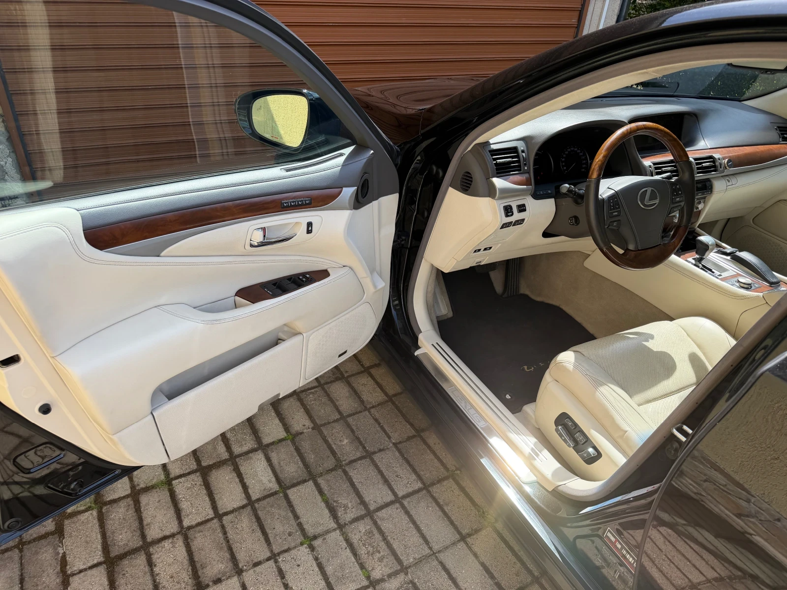 Lexus LS 600, снимка 7 - Автомобили и джипове - 54825646
