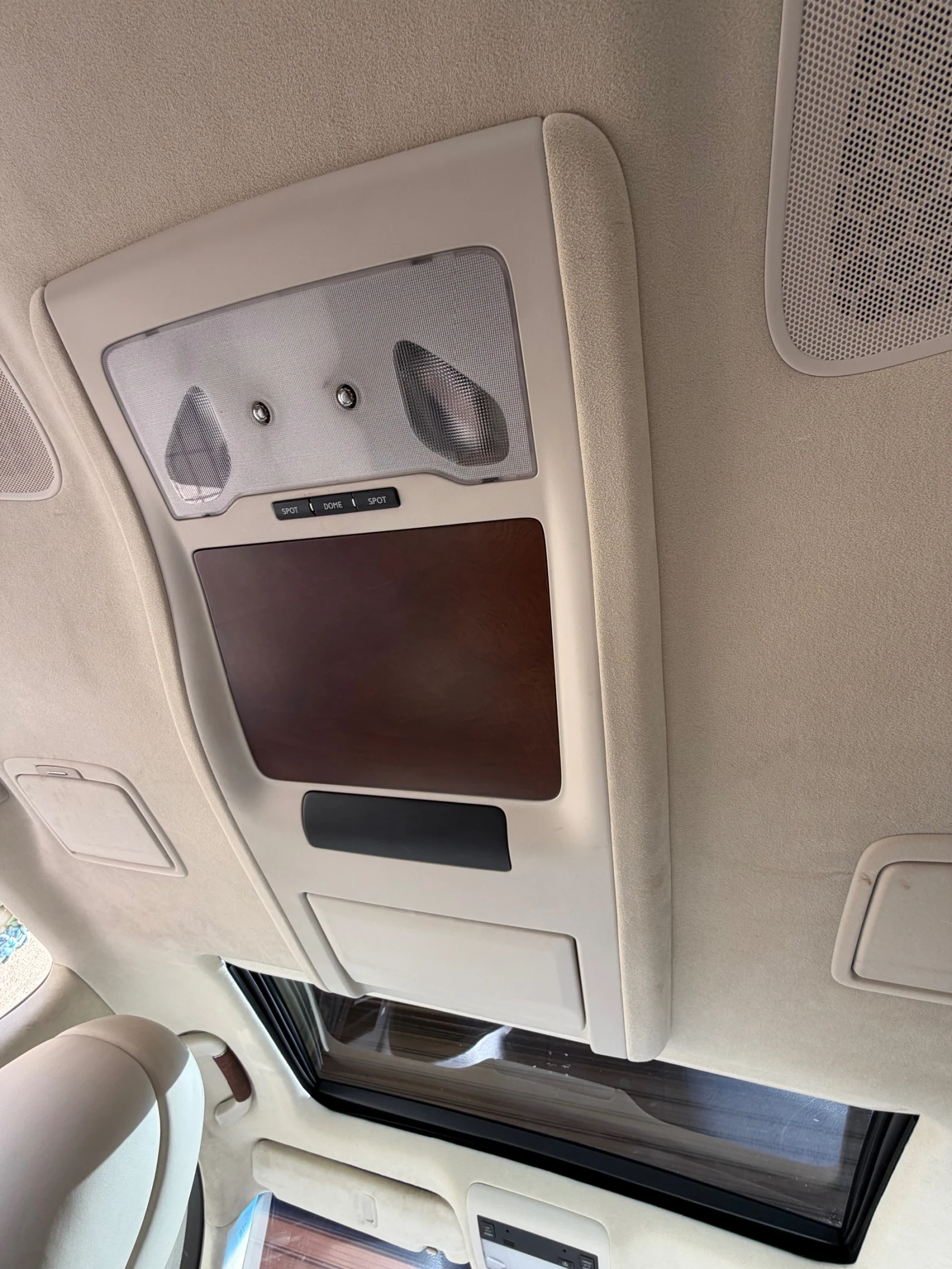 Lexus LS 600, снимка 14 - Автомобили и джипове - 54825646