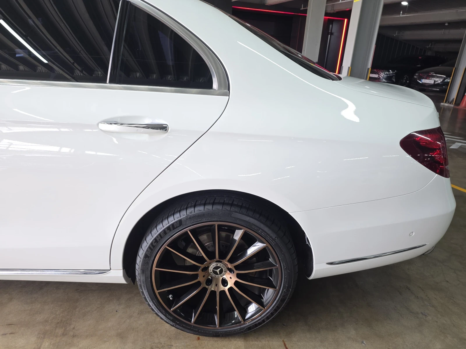 Mercedes-Benz E 220 4matic Digital , 9G , Pano, снимка 6 - Автомобили и джипове - 55151659