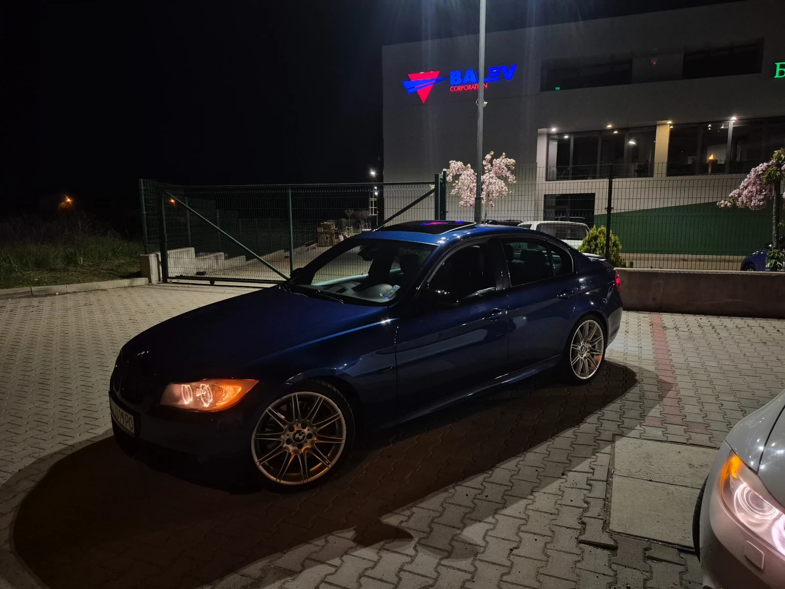 BMW 335, снимка 6 - Автомобили и джипове - 55213246