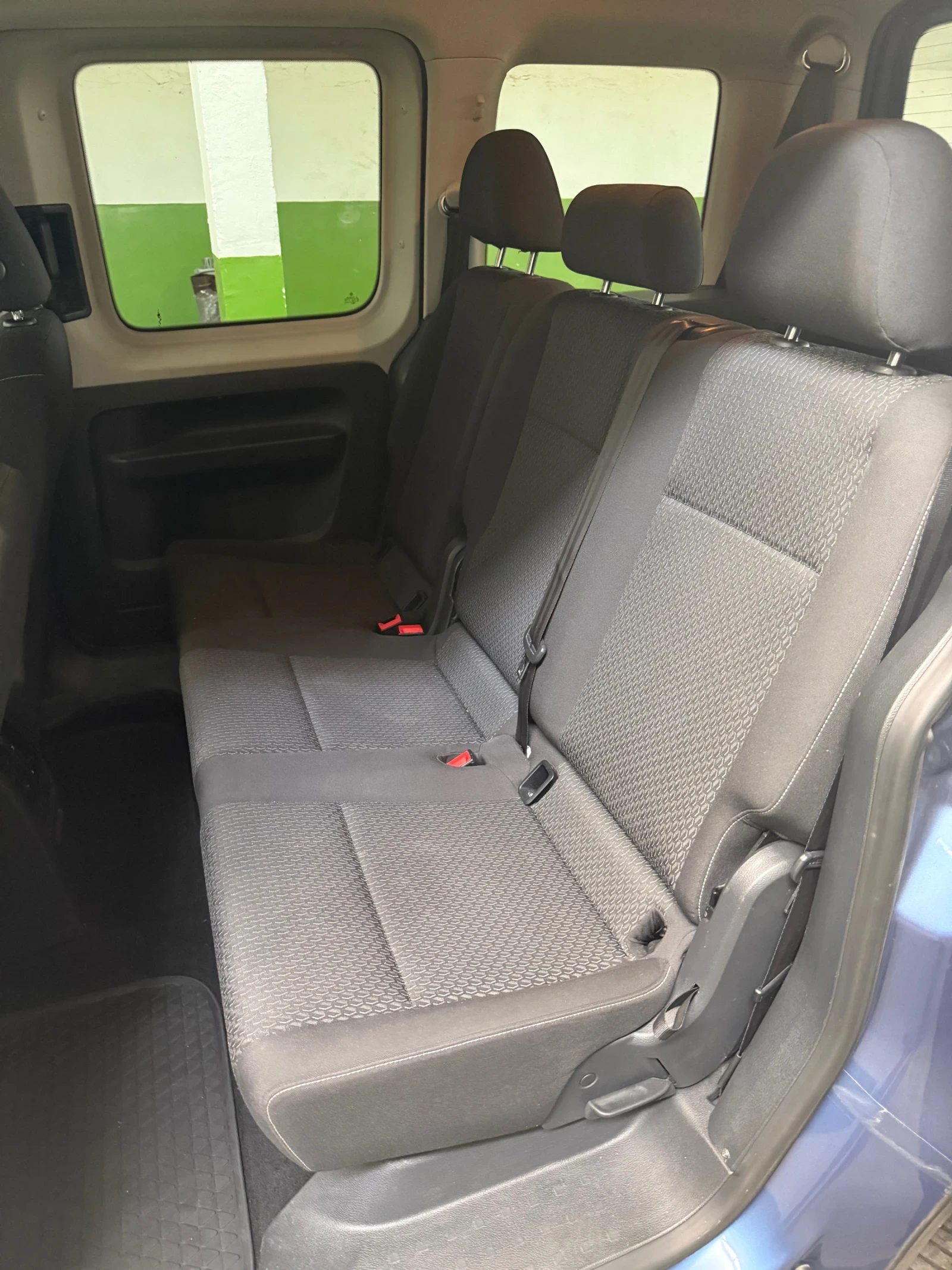 VW Caddy 2.0 TDI, снимка 8 - Автомобили и джипове - 55289874