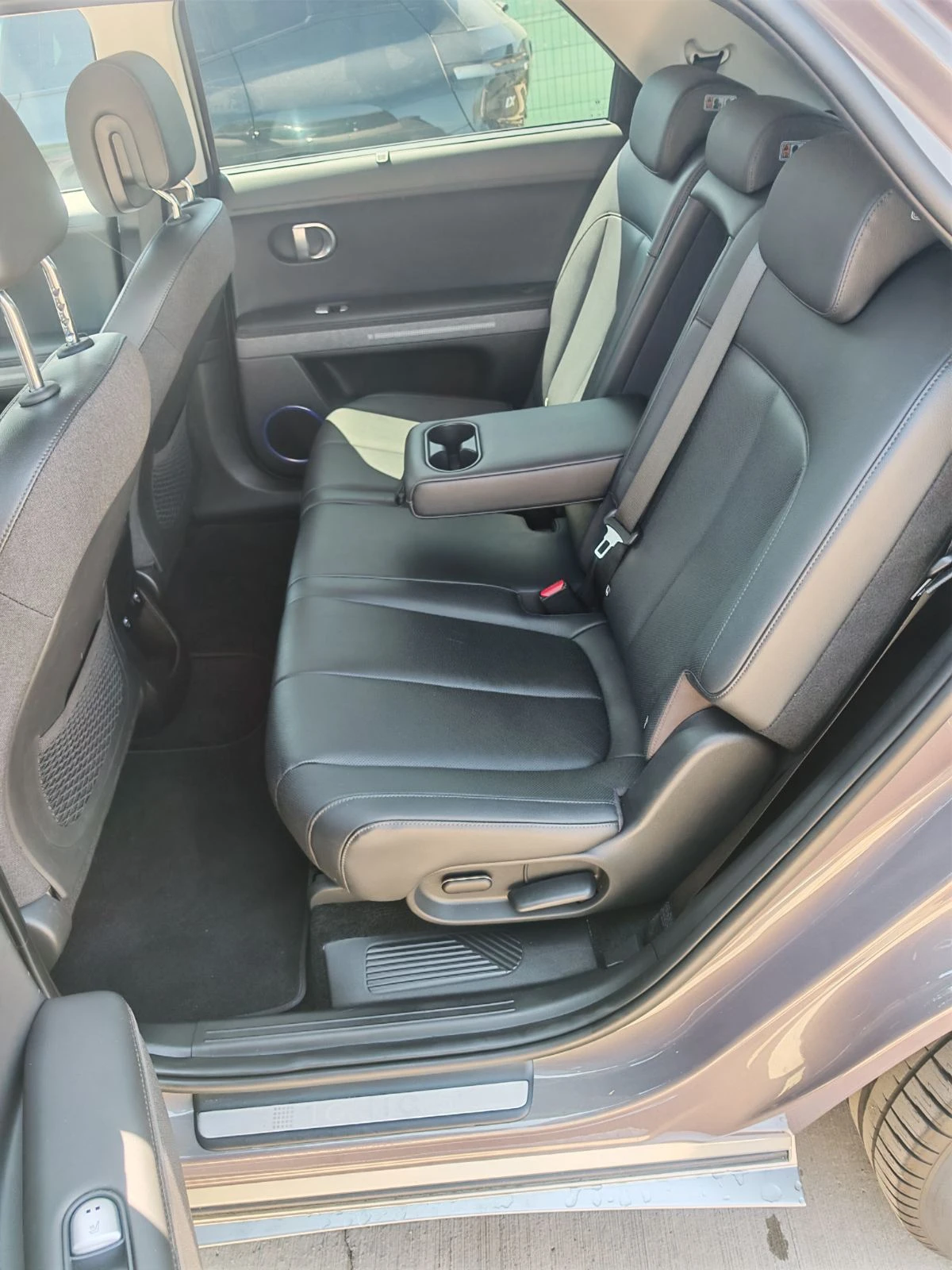 Hyundai Ioniq 5 72.6KWh/UNIQ/360/HEADUP/PANO/BOSE/ГАРАНЦИЯ, снимка 9 - Автомобили и джипове - 55543104