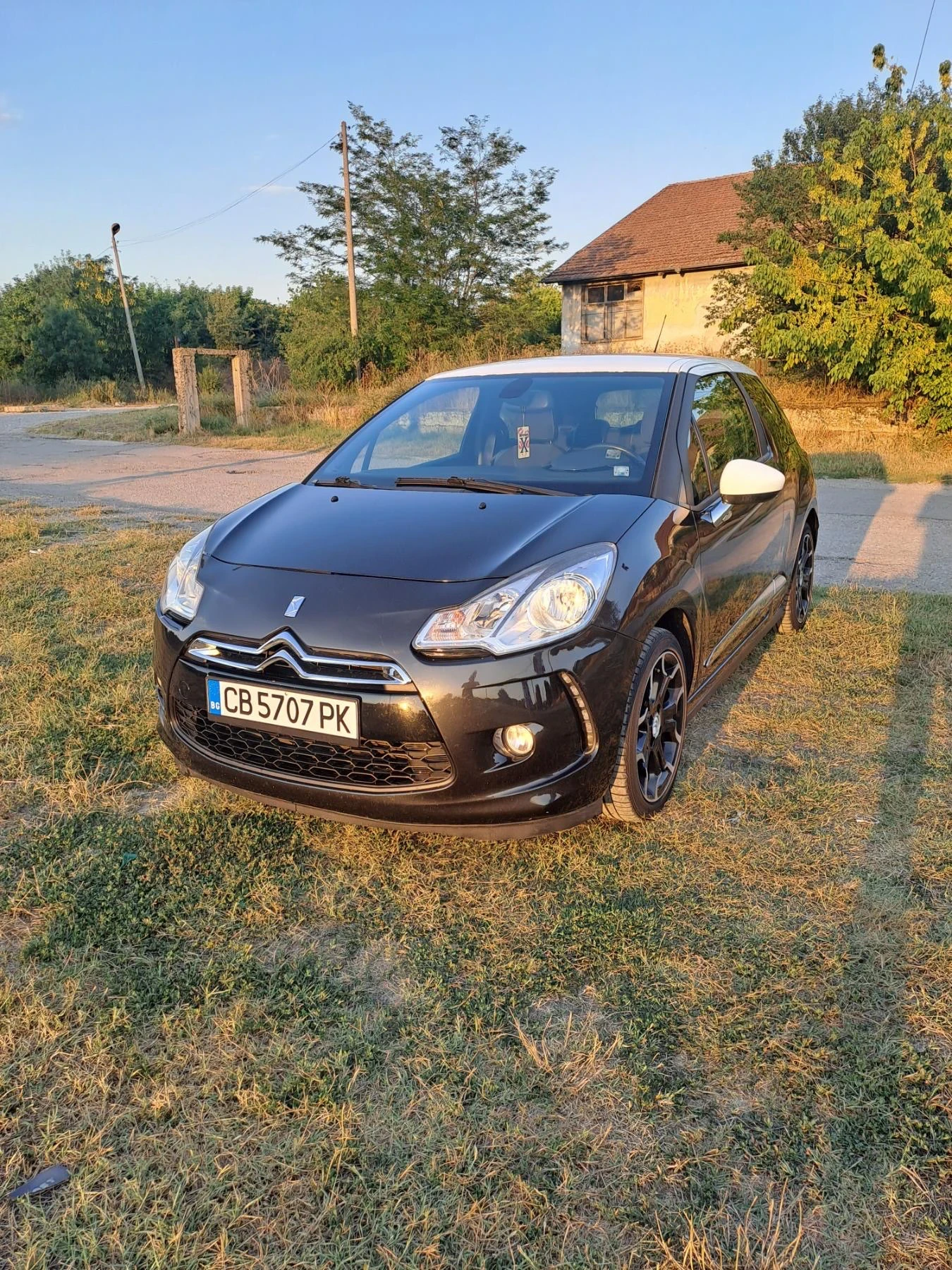 Citroen DS3, снимка 2 - Автомобили и джипове - 55578399