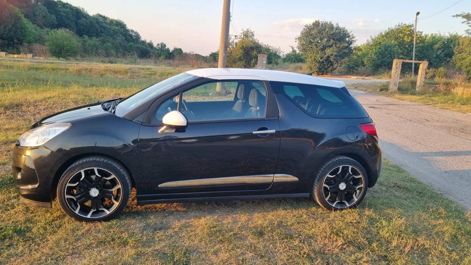 Citroen DS3, снимка 4 - Автомобили и джипове - 55578399