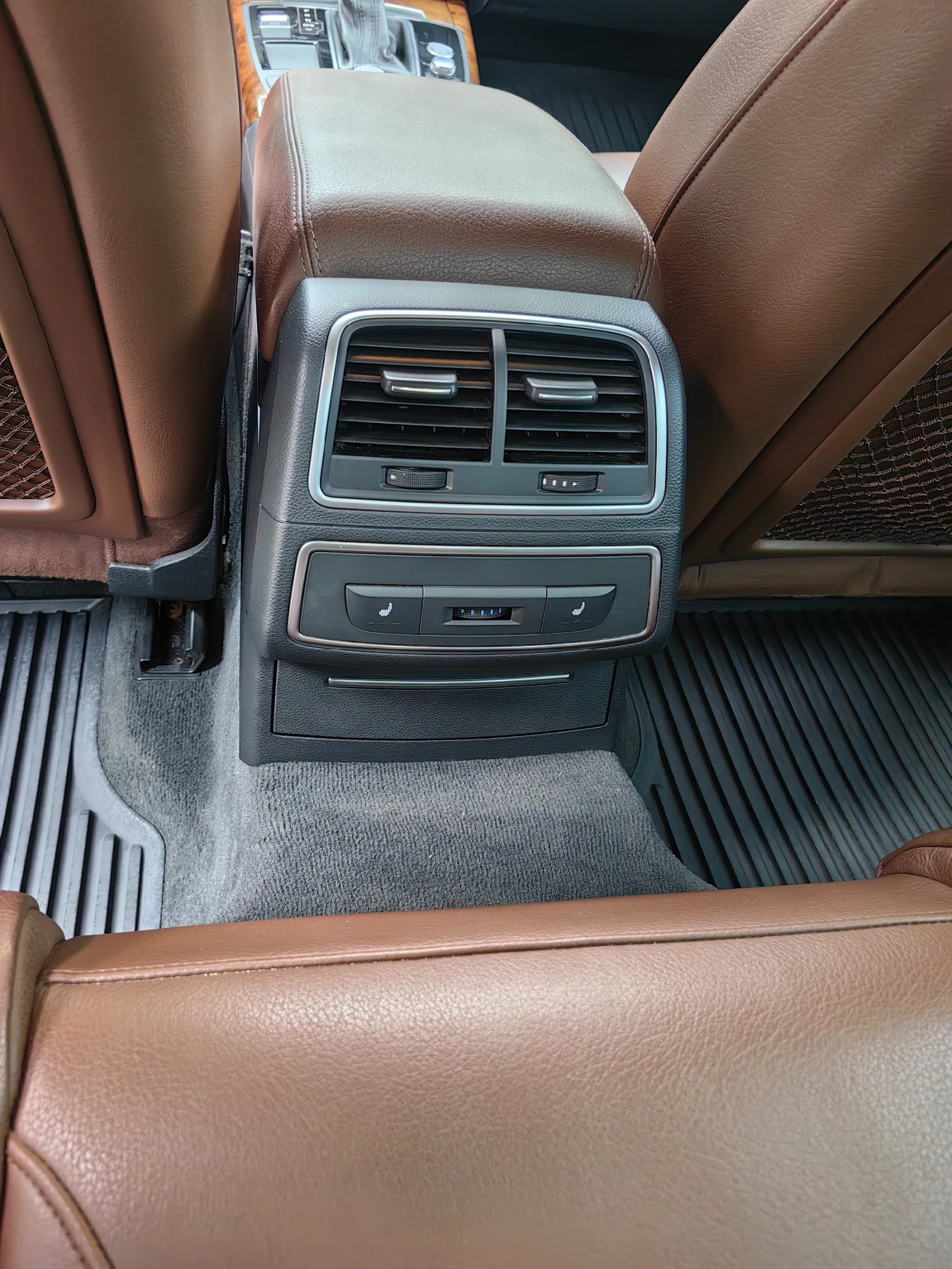 Audi A6, снимка 9 - Автомобили и джипове - 55642211