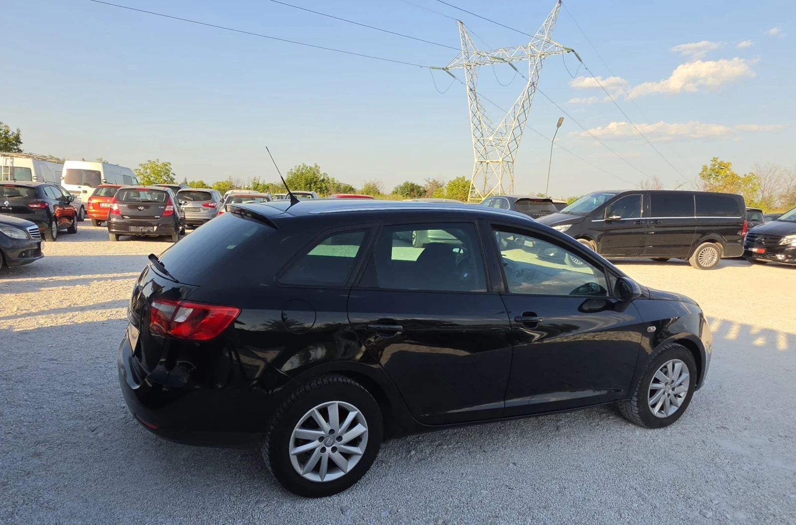 Seat Leon 1.6D/ВНОС БЕЛГИЯ/РЕГИСТРИРАНА!!!, снимка 3 - Автомобили и джипове - 55654634
