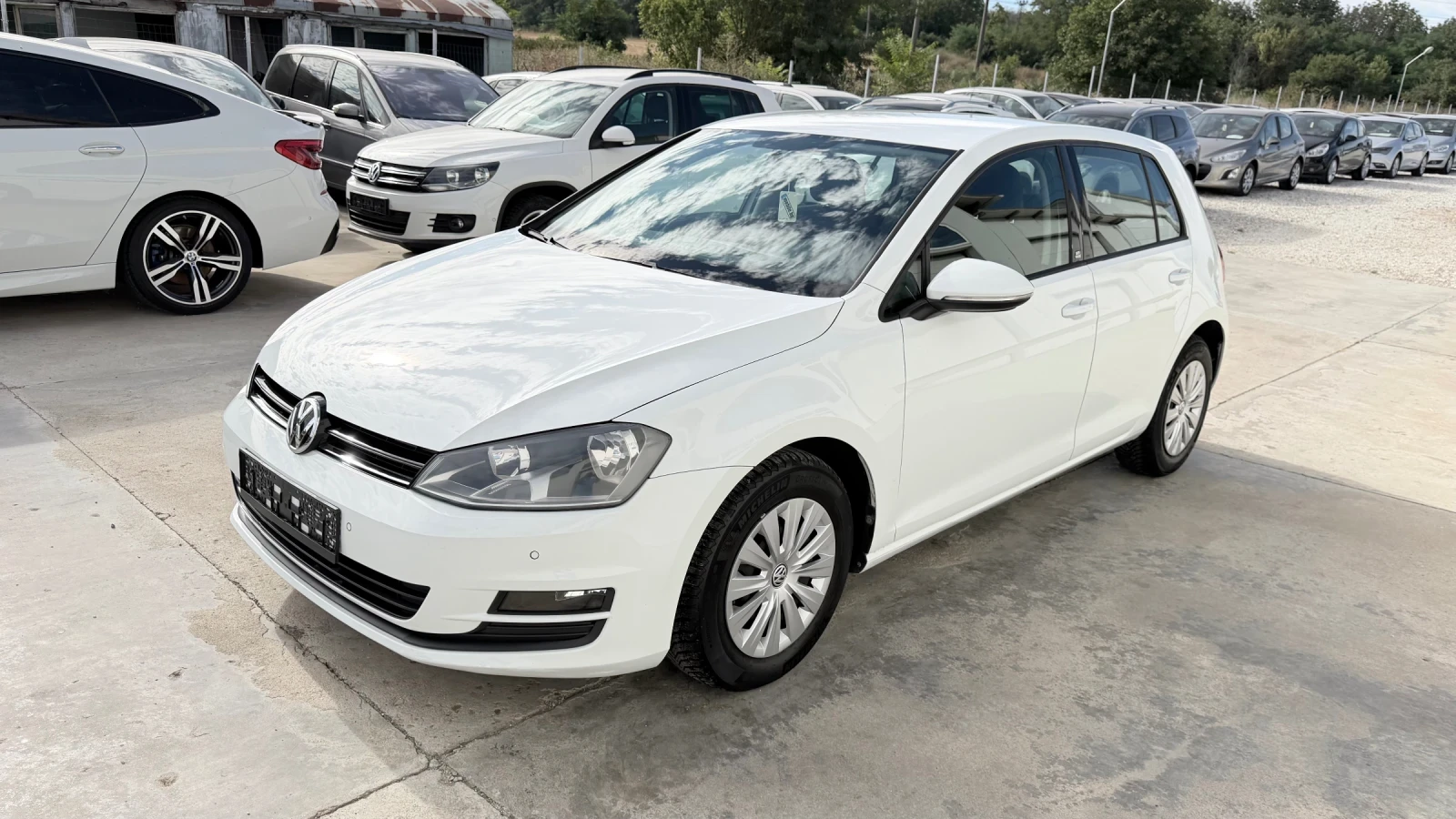 VW Golf 1.6tdi 110k.c* Highline* Navi* UNIKAT* , снимка 3 - Автомобили и джипове - 55713320