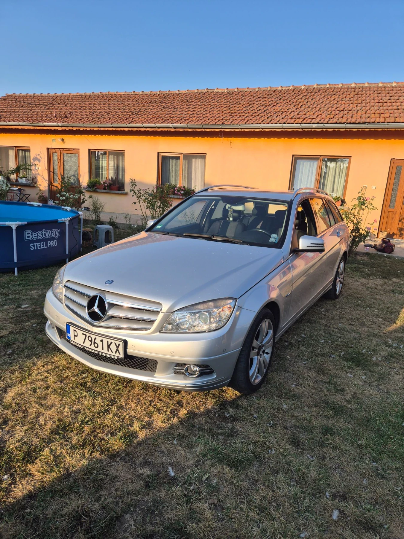 Mercedes-Benz C 220
