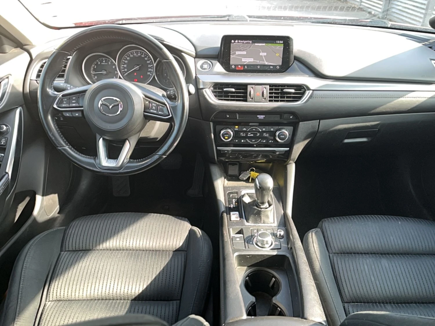 Mazda 6 Vision 2.0 Бензин, снимка 5 - Автомобили и джипове - 56304501