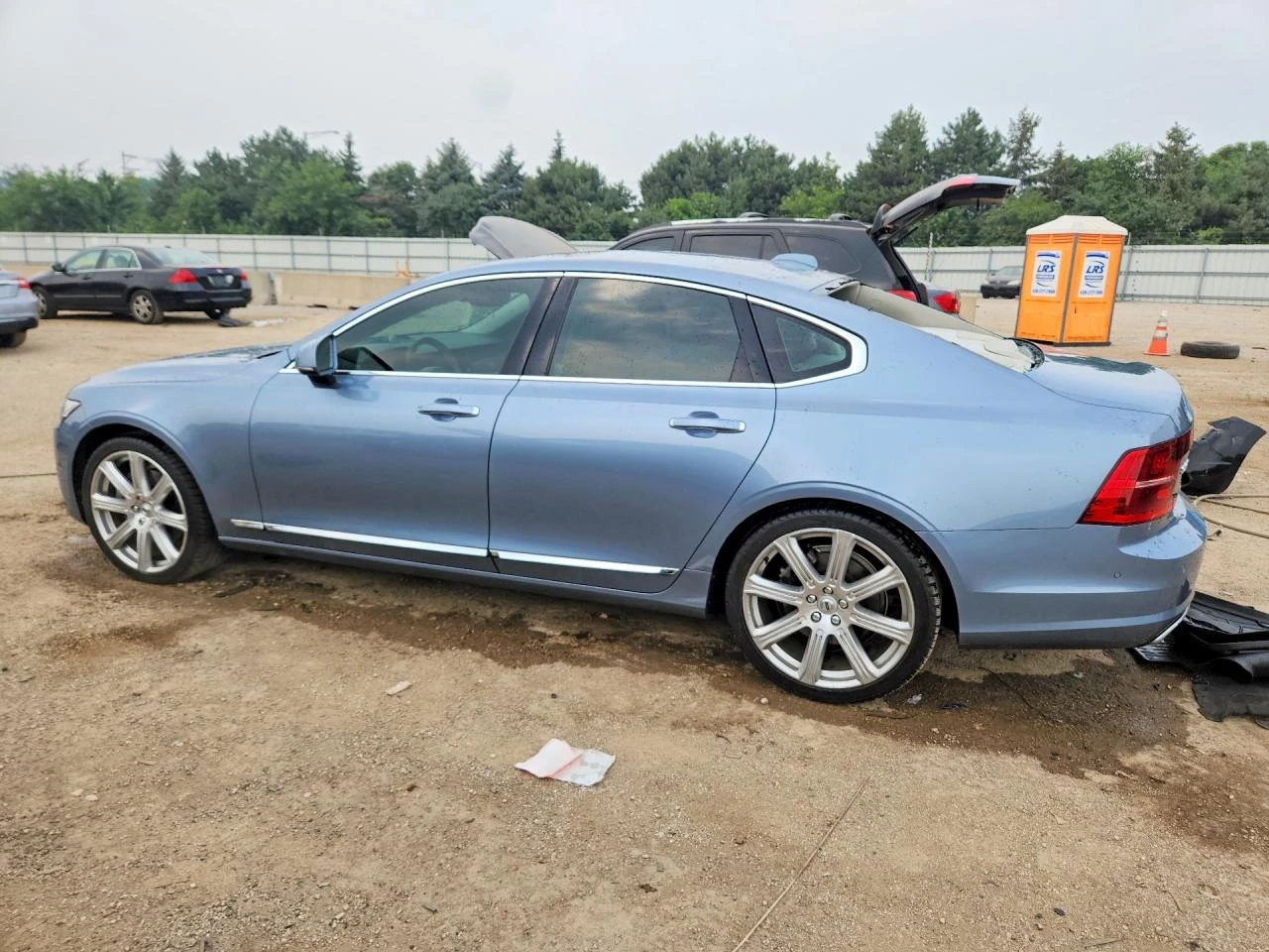 Volvo S90 INSCRIPTION / 360 КАМЕРИ / ОБДУХВАНЕ /МЪРТВА ТОЧКА, снимка 2 - Автомобили и джипове - 56742498