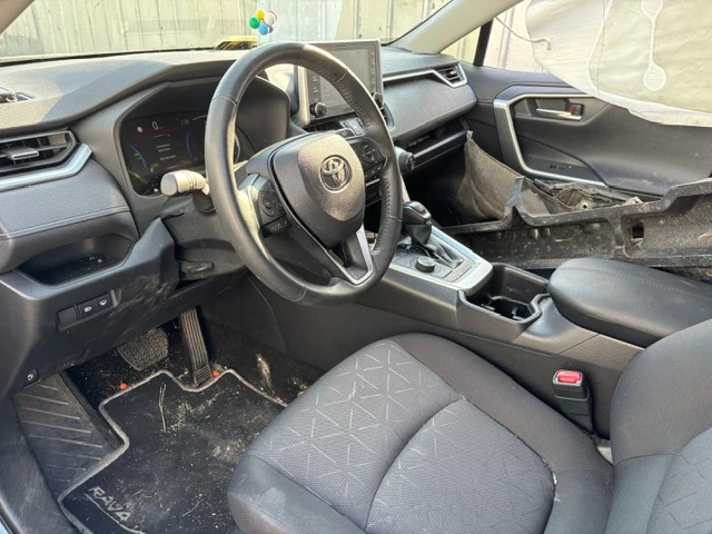 Toyota Rav4  - изображение 8