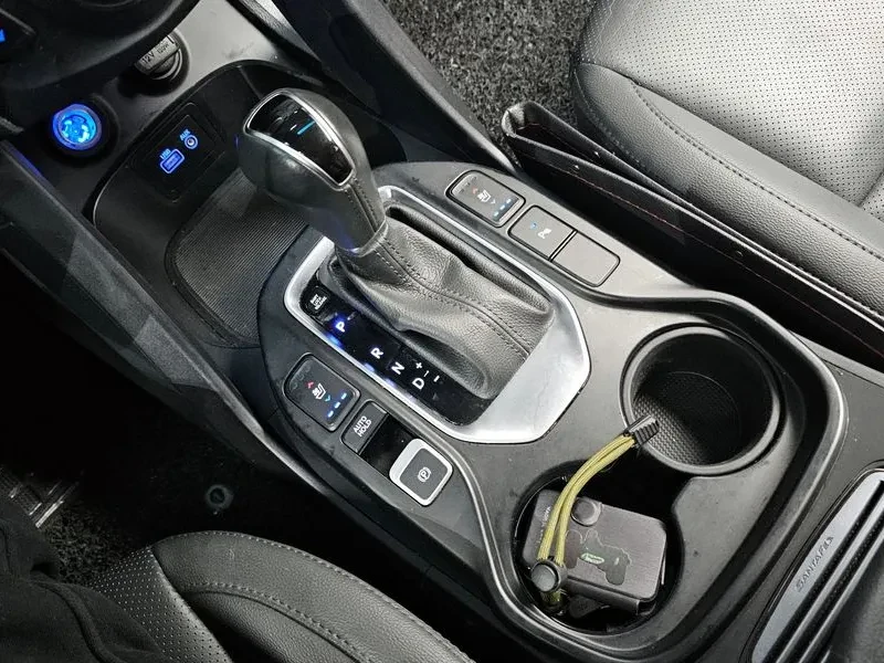 Hyundai Santa fe 2.0 4Wd Value Plus - изображение 9