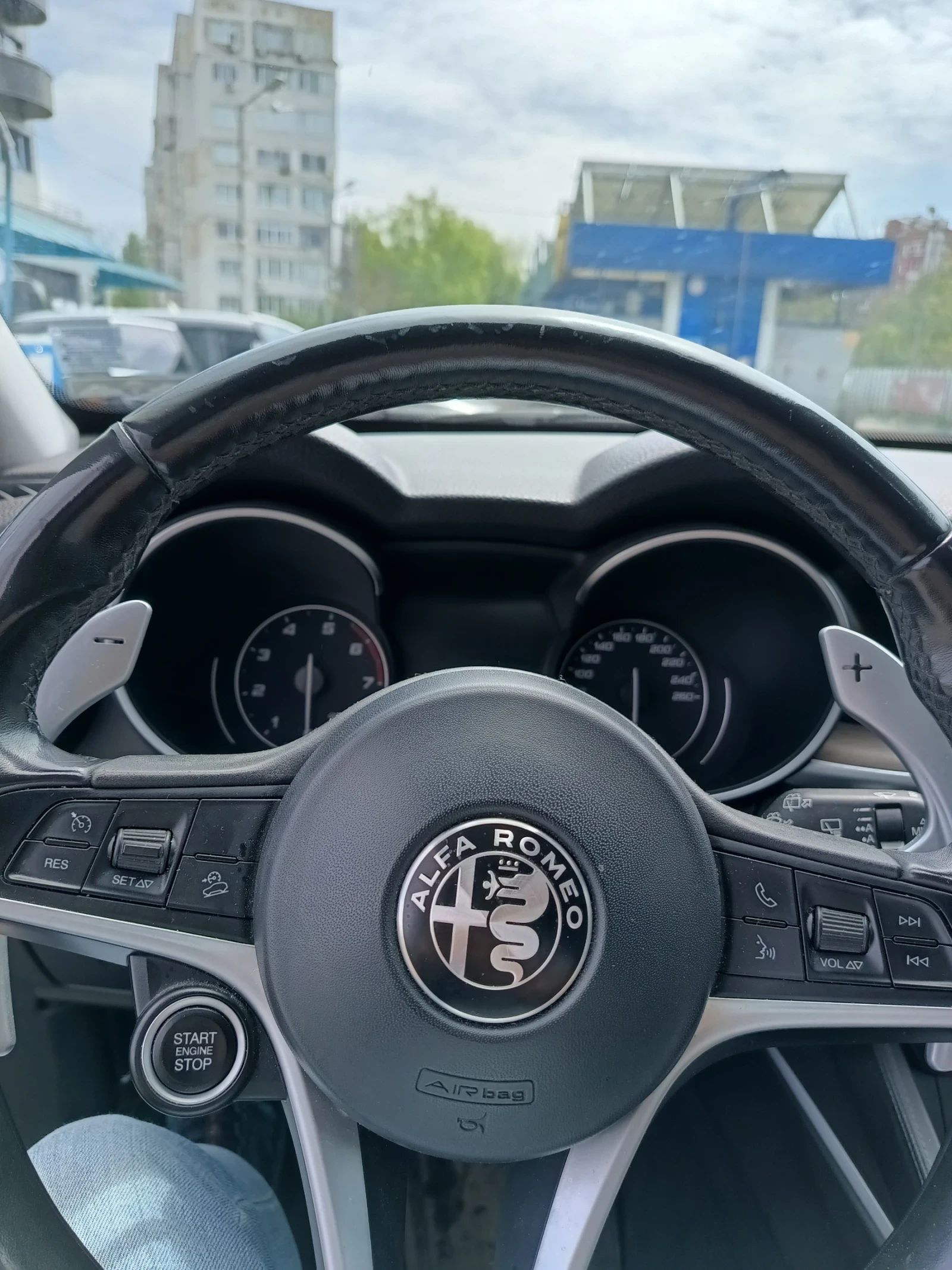 Alfa Romeo Stelvio Q4, 2.0 бензин 280 коня - изображение 8