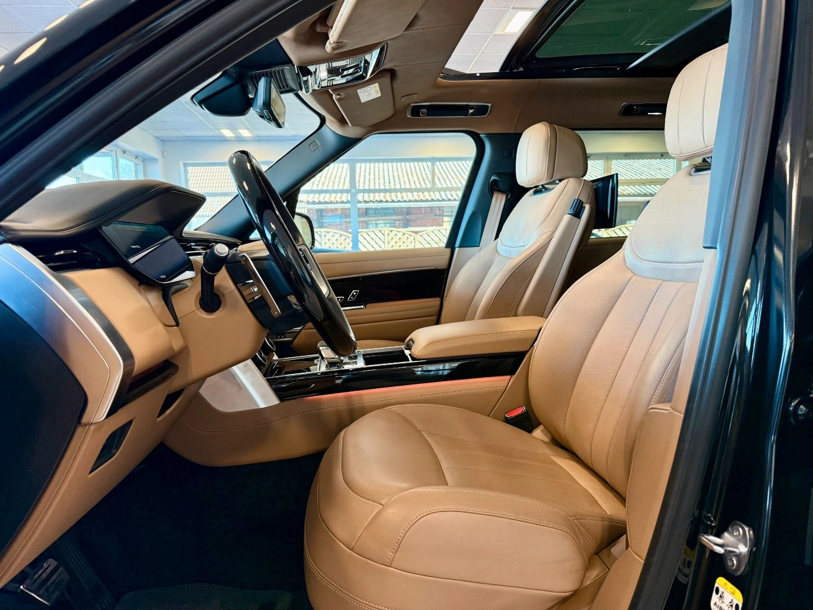 Land Rover Range rover P530 AUTOBIO/LONG/MERIDIAN/PANO/HEAD UP/7-МЕСТЕН/ - изображение 7