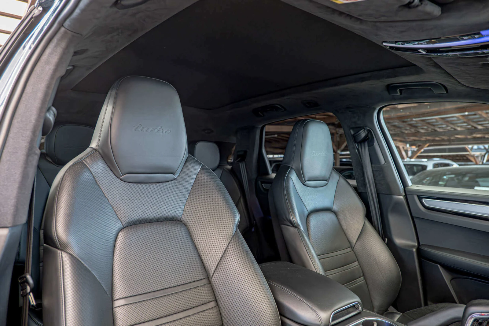 Porsche Cayenne Turbo/PDCC Sport/PDLS+ /PSCB/Sport Chrono/BOSE - изображение 8