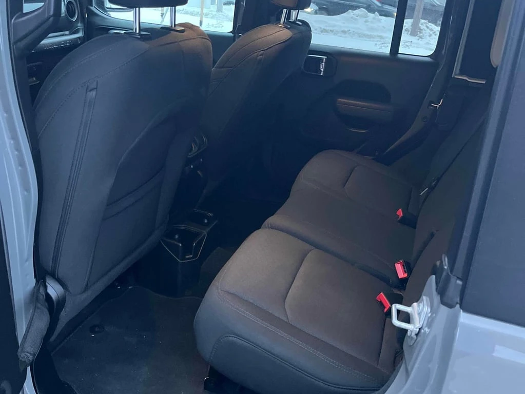 Jeep Wrangler * Unlimited Sport Altitude * CARFAX * �������*  | Mobile.bg � ����������� 11