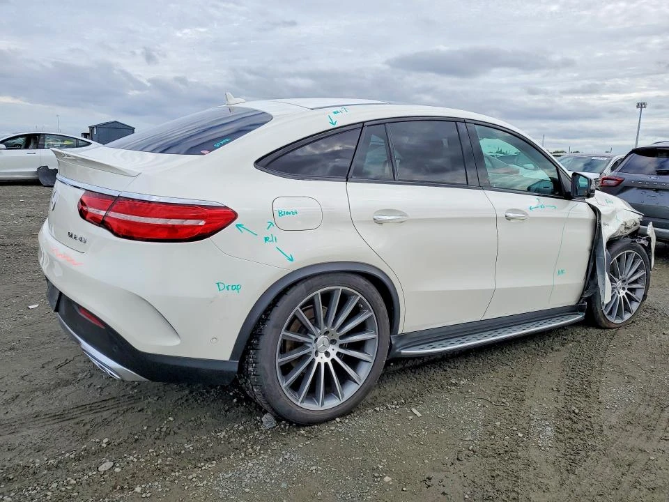 Mercedes-Benz GLE 43 AMG 4MATIC| HARMAN/KARDON| DISTRONIC| ПАНО| KEYLESS| О, снимка 3 - Автомобили и джипове - 53979481