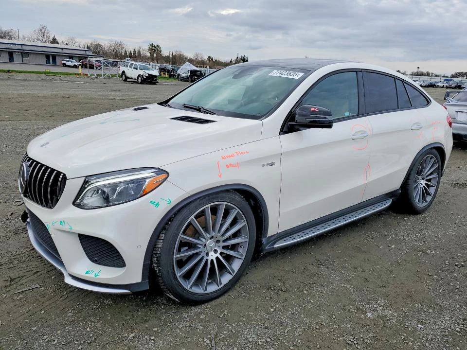 Mercedes-Benz GLE 43 AMG 4MATIC| HARMAN/KARDON| DISTRONIC| ПАНО| KEYLESS| О