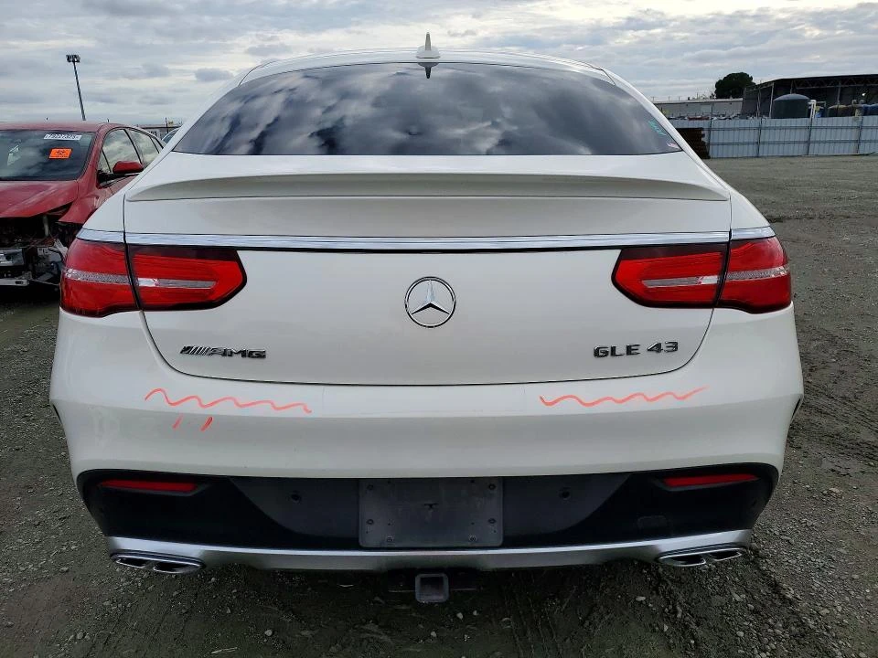 Mercedes-Benz GLE 43 AMG 4MATIC| HARMAN/KARDON| DISTRONIC| ПАНО| KEYLESS| О, снимка 6 - Автомобили и джипове - 53979481