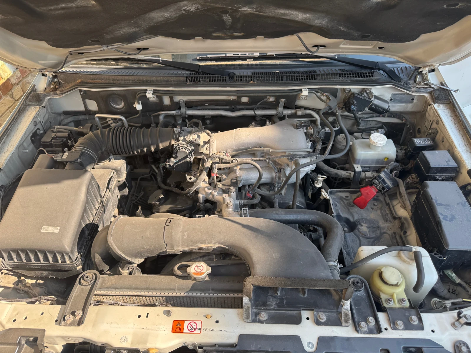 Mitsubishi Pajero 3.6 v6 Gold, снимка 11 - Автомобили и джипове - 54093749