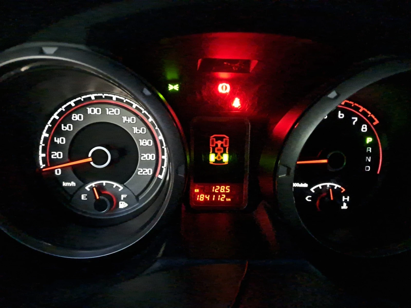 Mitsubishi Pajero 3.6 v6 Gold, снимка 14 - Автомобили и джипове - 54093749