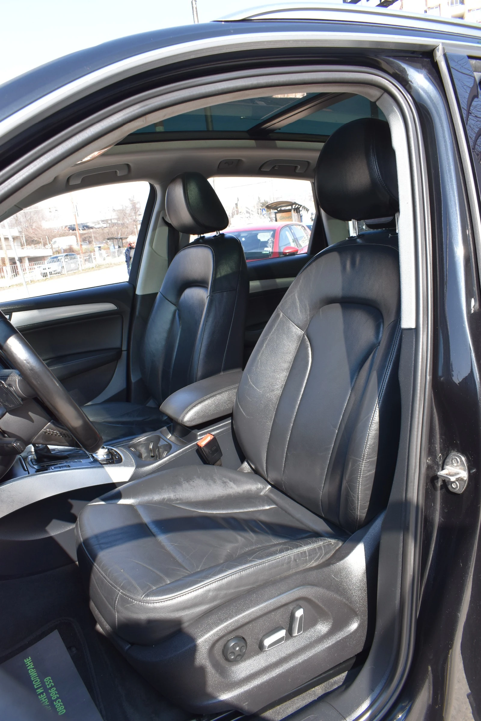 Audi Q5 3.0TDI* S-LINE* PANORAMA, снимка 10 - Автомобили и джипове - 54227017