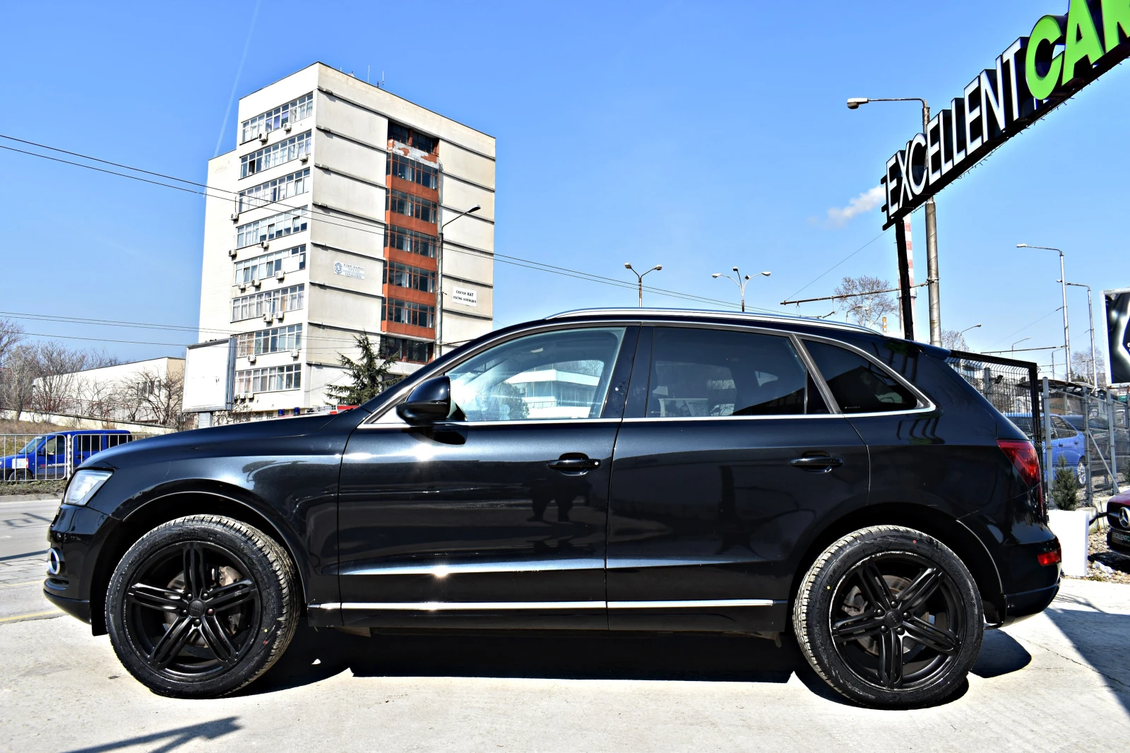 Audi Q5 3.0TDI* S-LINE* PANORAMA, снимка 3 - Автомобили и джипове - 54227017