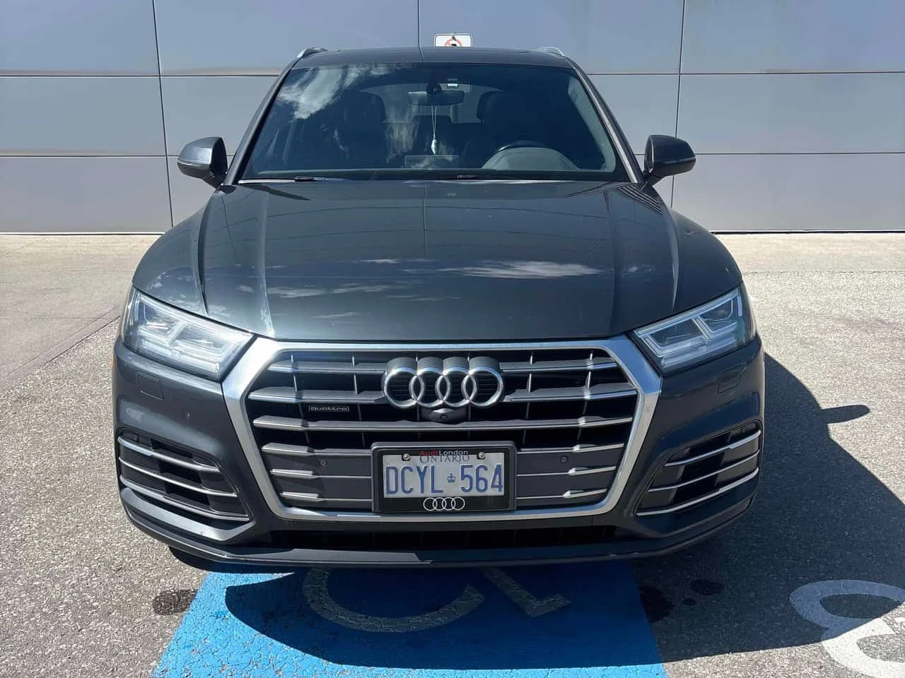 Audi Q5 * Technik * АВТОКРЕДИТ * ОТ ПРЕДСТАВИТЕЛСТВО, снимка 2 - Автомобили и джипове - 54723762