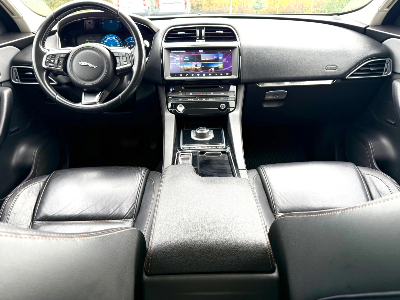 Jaguar F-PACE, снимка 6 - Автомобили и джипове - 54917472