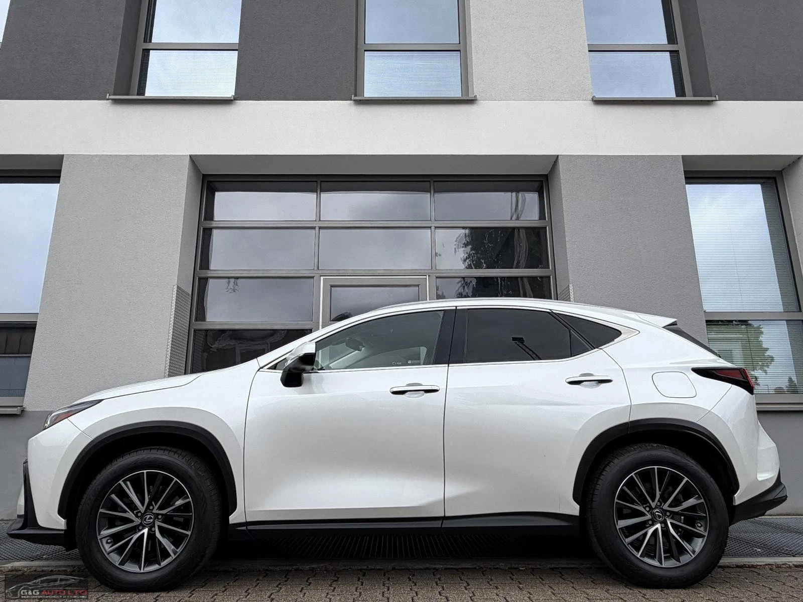 Lexus NX 350h BUSINESS/243HP/CAM/NAVI/LED/KLESS/CPLAY/510q | Mobile.bg � ����������� 3