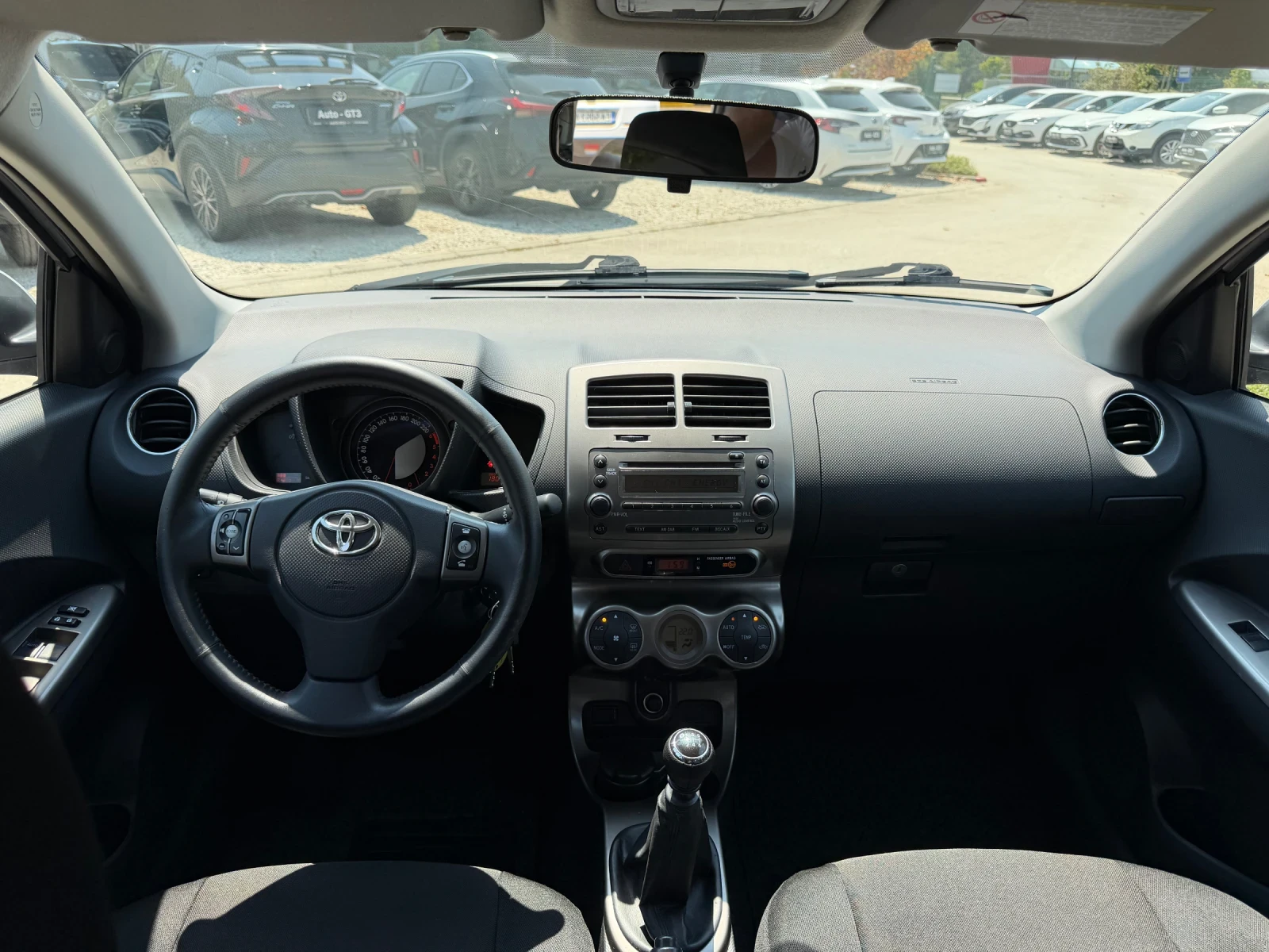 Toyota Urban Cruiser 1.4D4d 90к.с 6ск. 4х4 2012г. Внос Италия , снимка 13 - Автомобили и джипове - 55558905