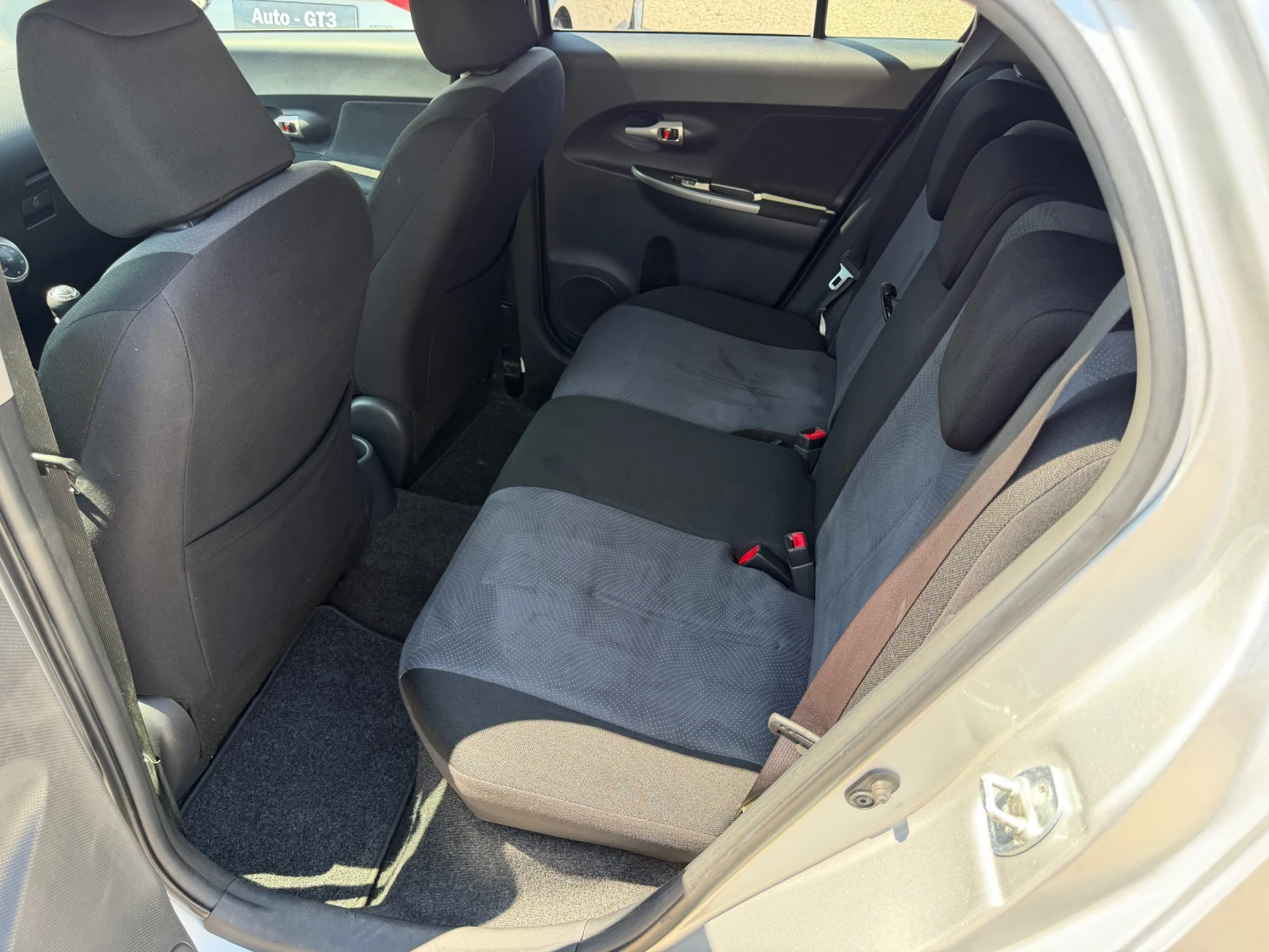 Toyota Urban Cruiser 1.4D4d 90к.с 6ск. 4х4 2012г. Внос Италия , снимка 12 - Автомобили и джипове - 55558905