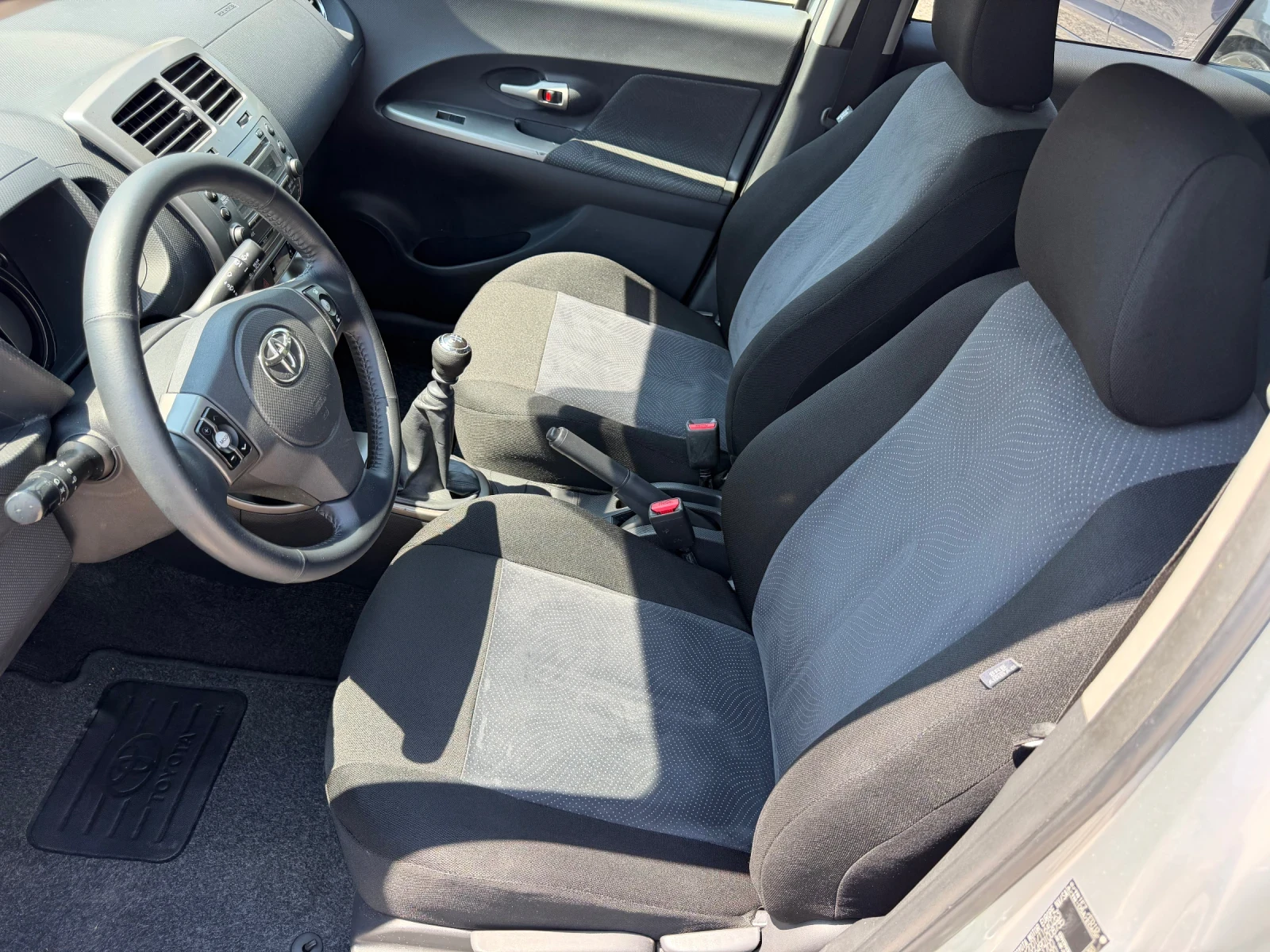 Toyota Urban Cruiser 1.4D4d 90к.с 6ск. 4х4 2012г. Внос Италия , снимка 8 - Автомобили и джипове - 55558905