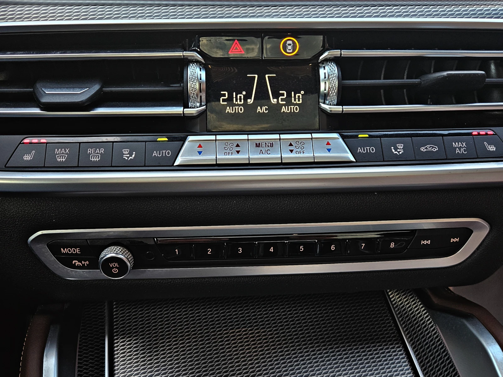 BMW X6 M/MHEV/3.0XD/PANO/DISTR/CAMERA/�������/CAR PLAY/LI | Mobile.bg � ����������� 11