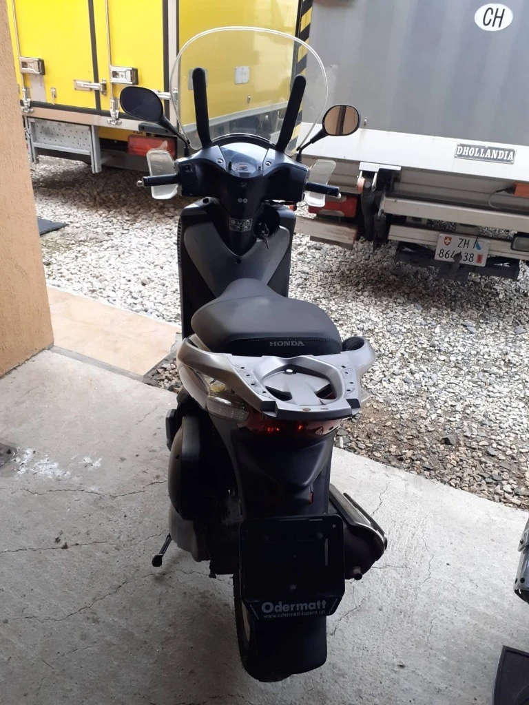 Honda Sh 125i 2012г. ШВЕЙЦАРИЯ - изображение 9