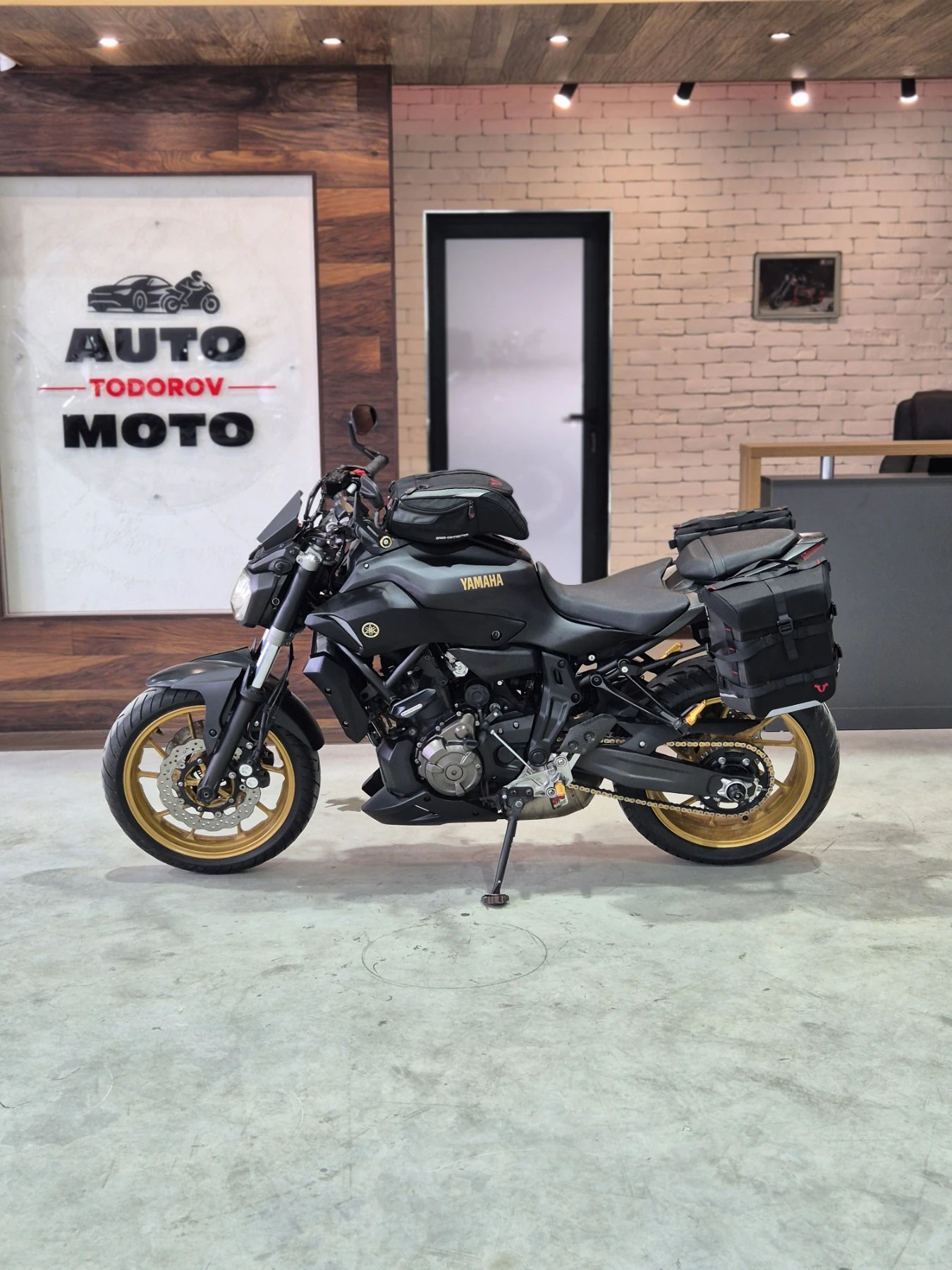 Yamaha Mt-07 ABS, Akrapovic НОВ ВНОС ОТ ШВЕЙЦАРИЯ!!!, снимка 4 - Мотоциклети и мототехника - 54703176