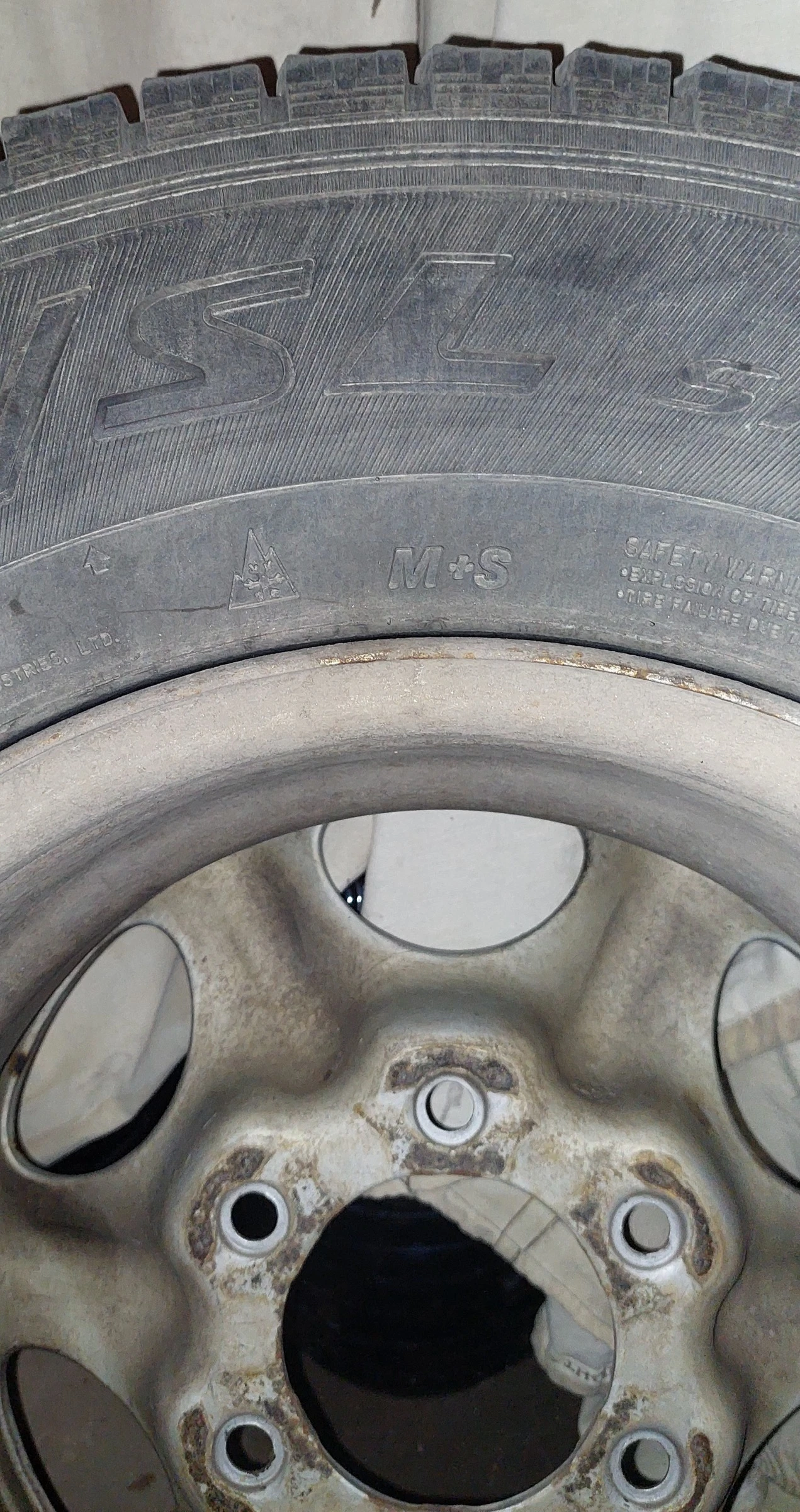 Гуми с джанти Falken 215/80R15, снимка 10 - Гуми и джанти - 54798969