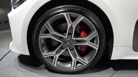 Kia Stinger 2.0* BLIND SPOT* ЕЛ. БАГАЖНИК* HUD* 360* КРАЙНА ЦЕ, снимка 5