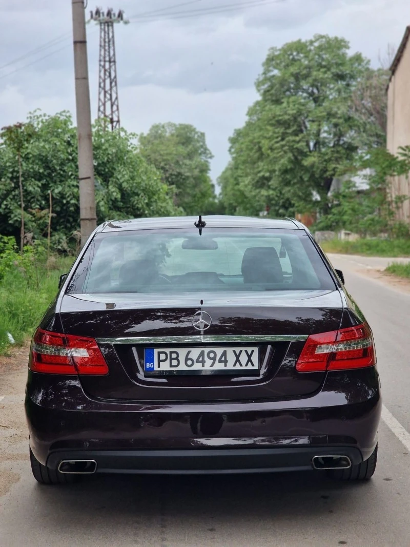 Mercedes-Benz E 350 ТОП СЪСТОЯНИЕ, снимка 8 - Автомобили и джипове - 47432593