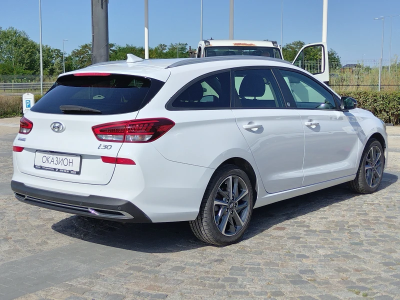 Hyundai I30 1.6CRDI/116 к.с/EDITION, снимка 5 - Автомобили и джипове - 46521528