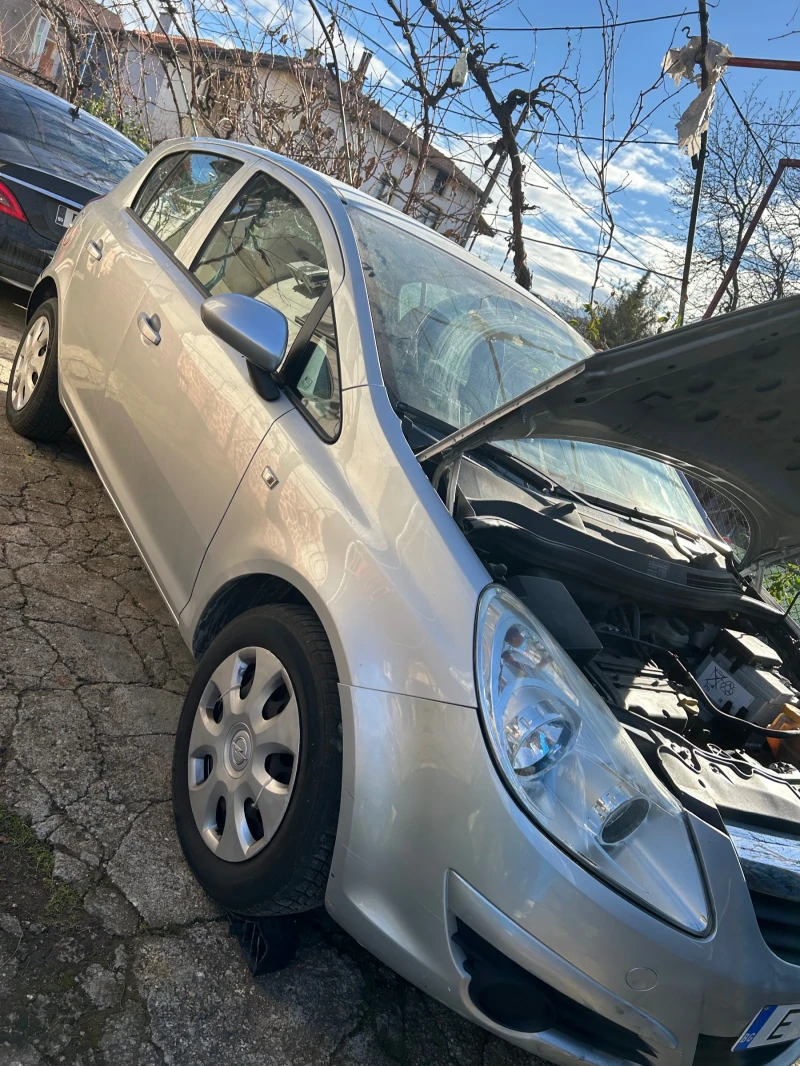 Opel Corsa Бензин, снимка 4 - Автомобили и джипове - 48904660