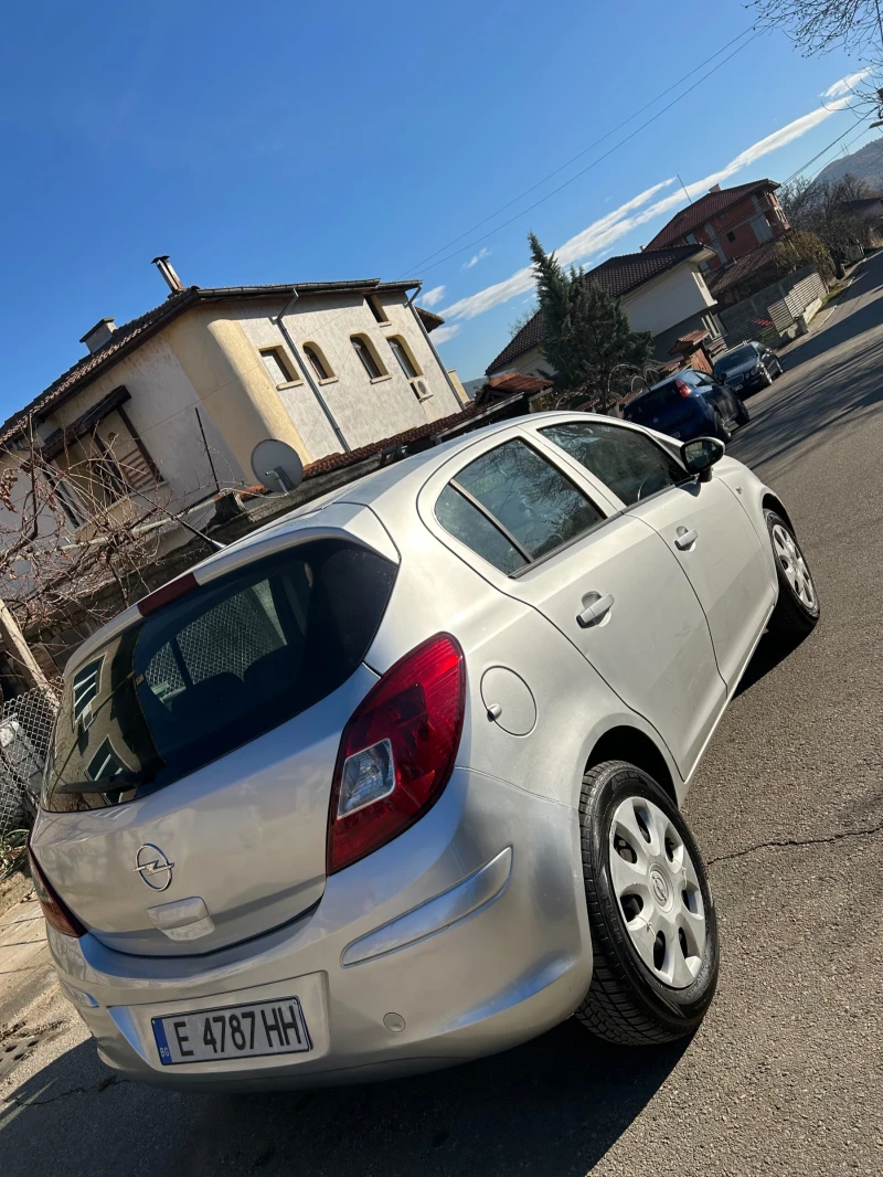 Opel Corsa Бензин, снимка 6 - Автомобили и джипове - 48904660