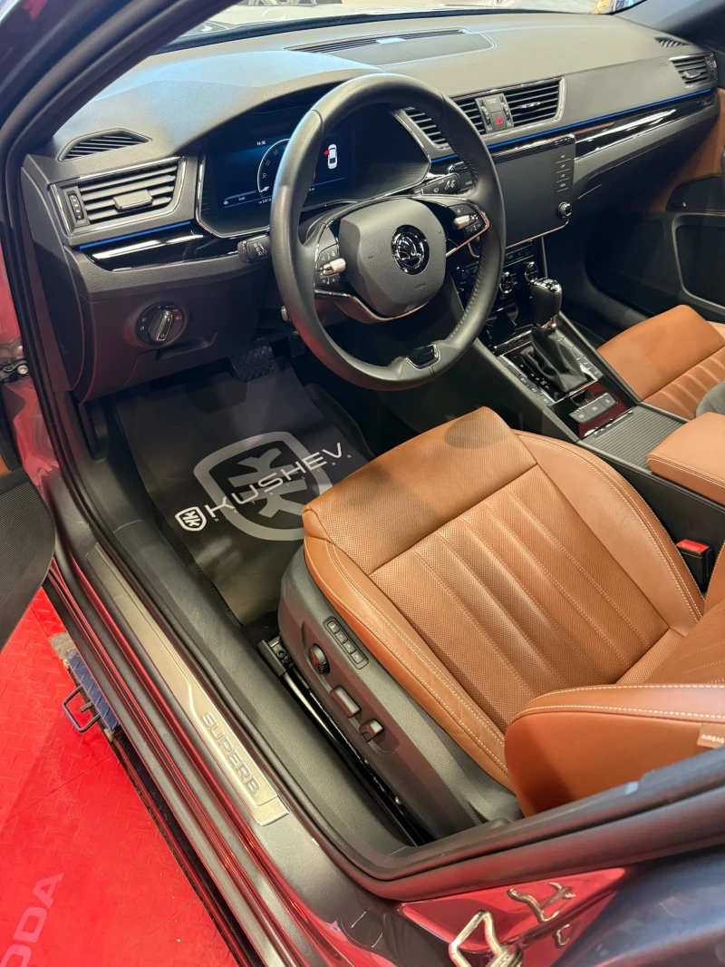 Skoda Superb L&K 4x4 280 2.0 TSI Гаранция, снимка 12 - Автомобили и джипове - 52085653